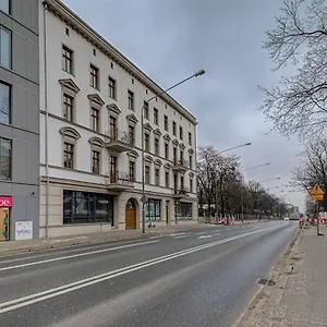 Sunset - Free Parking - Fast Internet - Close To Everything Apartament